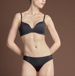 Load image into Gallery viewer, SEAMLESS BIKINI กางเกงในไร้ขอบทรงบิกินี่
