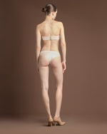 Load image into Gallery viewer, SEAMLESS BIKINI กางเกงในไร้ขอบทรงบิกินี่
